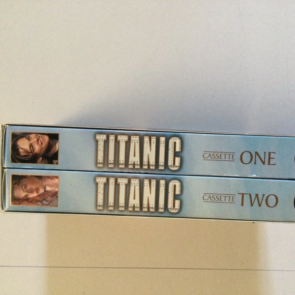 3 VHS movies Titanic, Saving Private Ryan, Lord of the rings double tapes - Picture 5 of 7